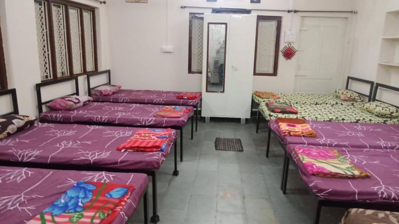 Shivanjali Bhakt Niwas Уджайн Екстериор снимка